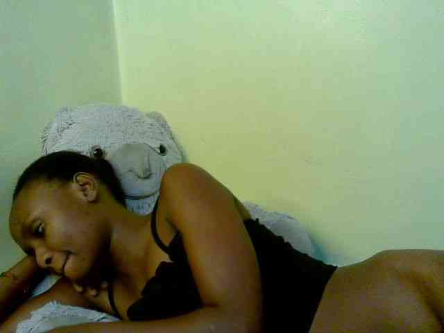 Lovelybabraa webcam
