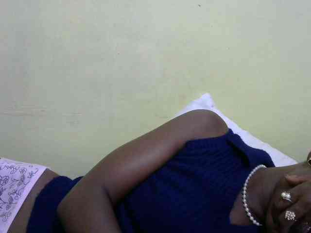 Lovelybabraa webcam