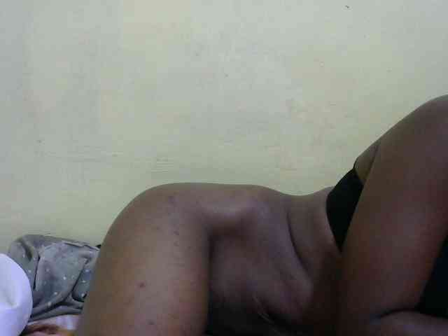 Lovelybabraa webcam