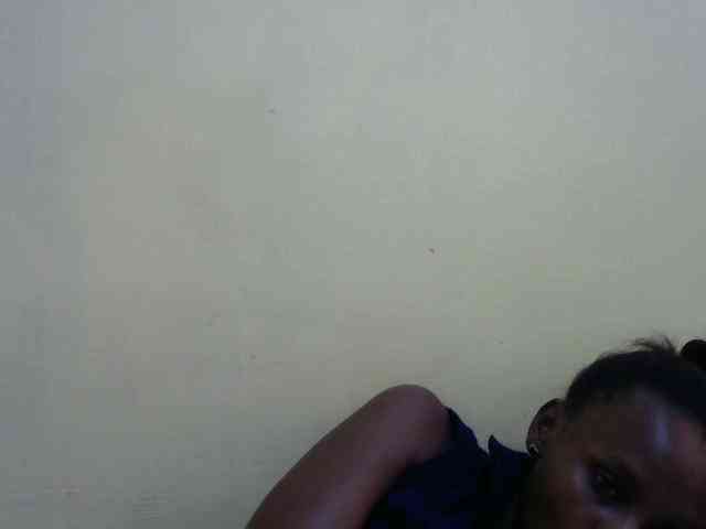 Lovelybabraa webcam