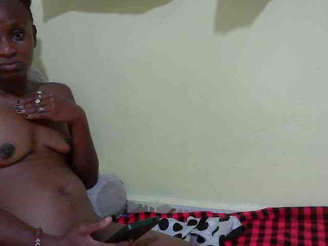 Lovelybabraa webcam