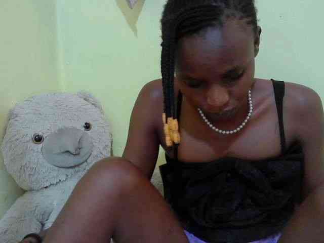 Lovelybabraa webcam