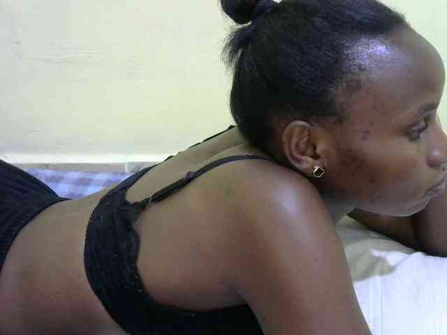 Lovelybabraa webcam