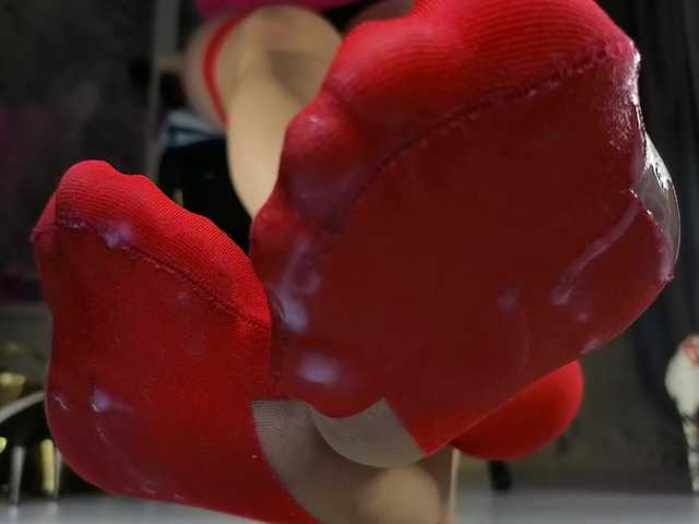 FeetHeelss's BongaCams show and profile