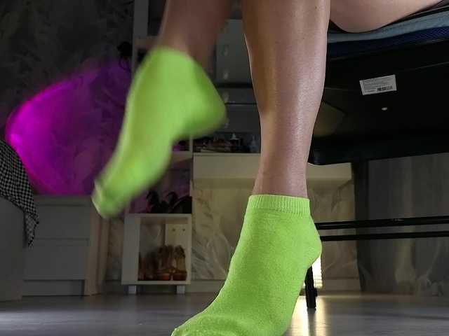 FeetHeelss's BongaCams show and profile