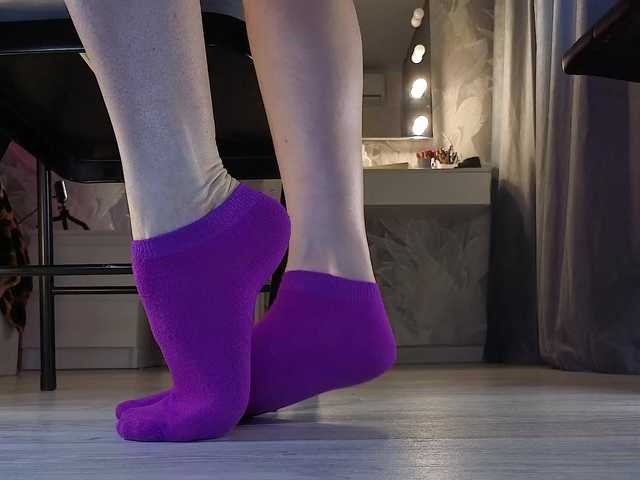 FeetHeelss's BongaCams show and profile