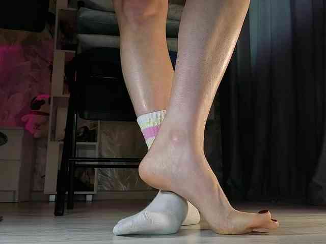 FeetHeelss webcam