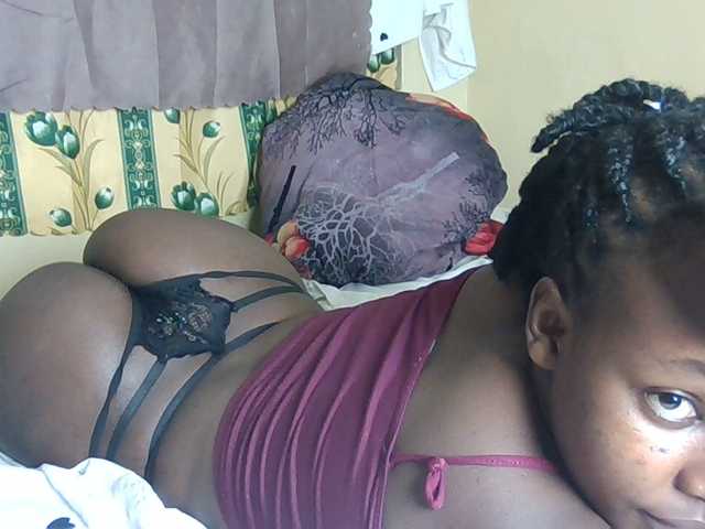 Horny-nasty-bitch's BongaCams show and profile