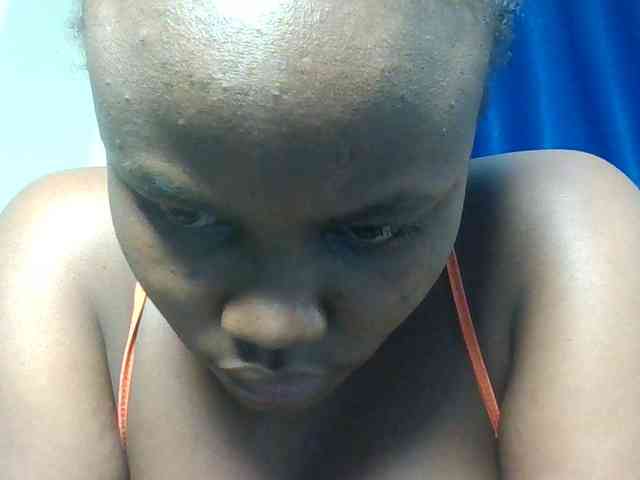 Horny-nasty-bitch webcam