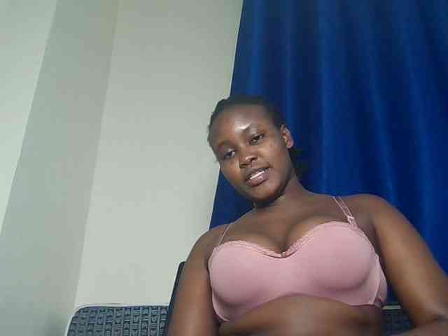 Horny-nasty-bitch webcam