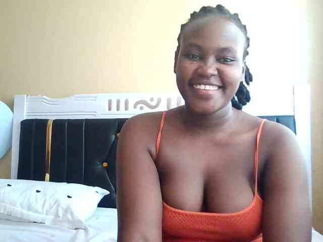 Horny-nasty-bitch webcam