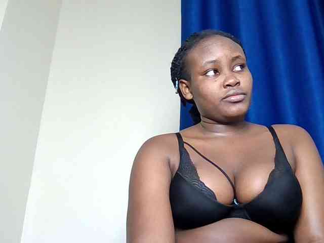 Horny-nasty-bitch webcam