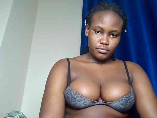 Horny-nasty-bitch webcam