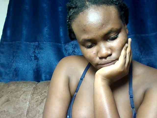 Horny-nasty-bitch webcam