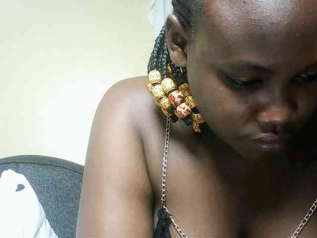 Horny-nasty-bitch webcam