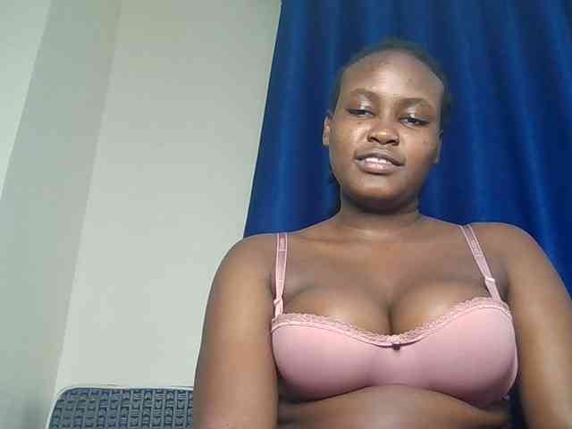 Horny-nasty-bitch webcam