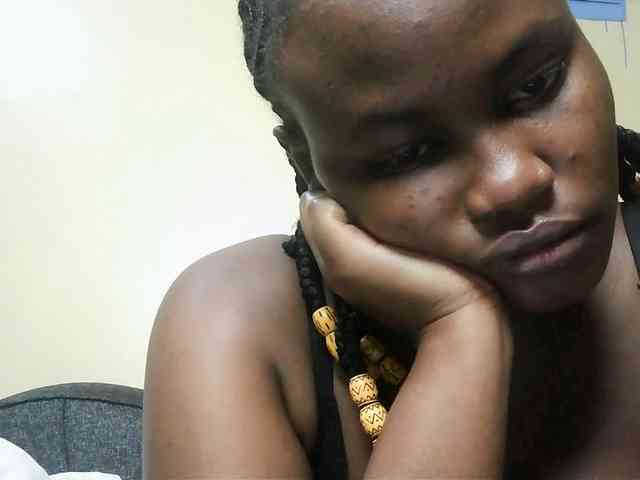 Horny-nasty-bitch webcam