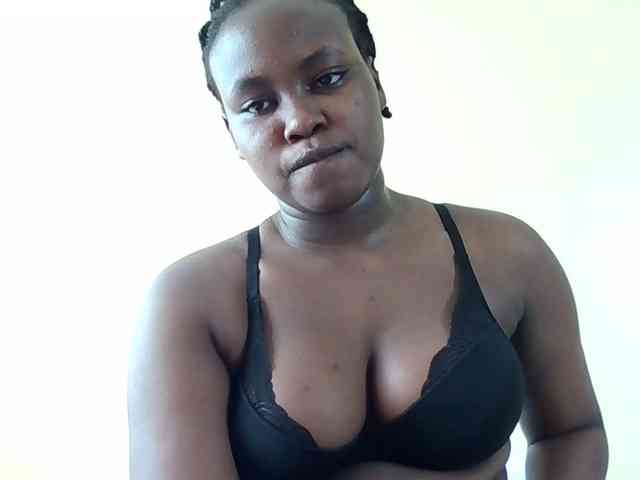 Horny-nasty-bitch webcam