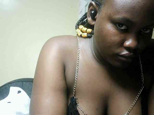 Horny-nasty-bitch webcam