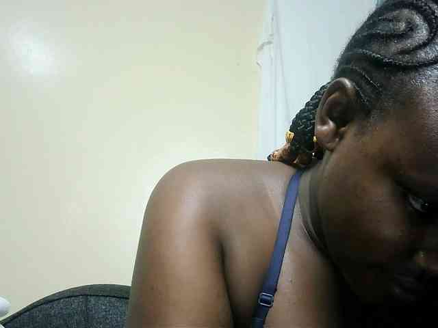 Horny-nasty-bitch webcam