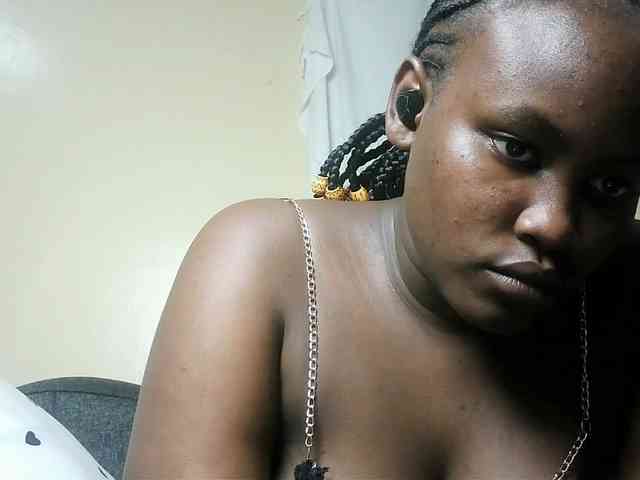 Horny-nasty-bitch webcam