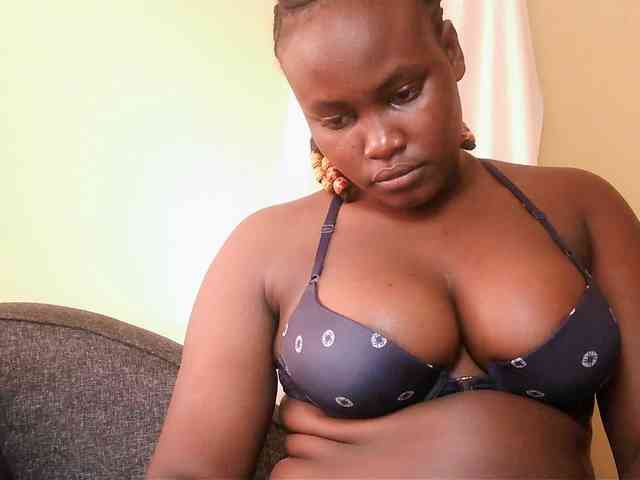 Horny-nasty-bitch webcam