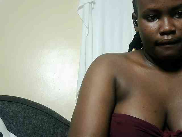 Horny-nasty-bitch webcam