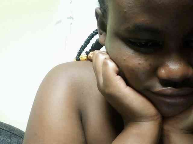 Horny-nasty-bitch webcam