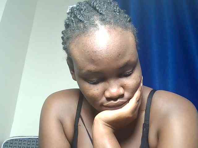 Horny-nasty-bitch webcam