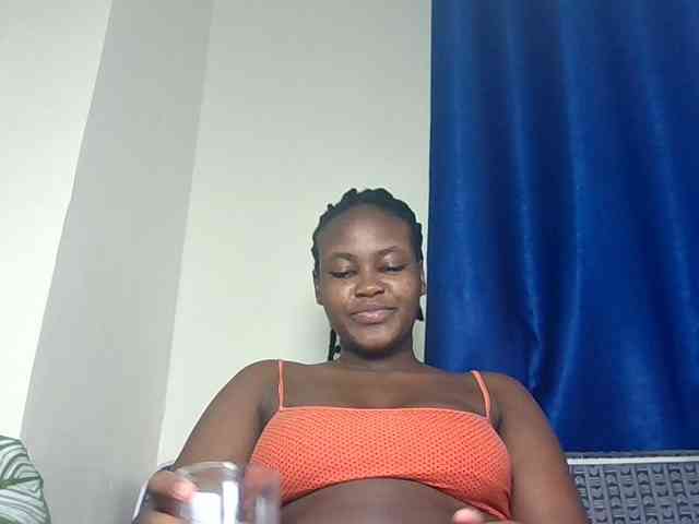 Horny-nasty-bitch webcam