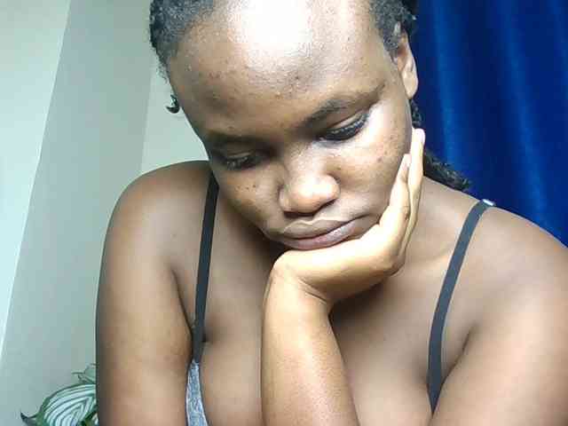 Horny-nasty-bitch webcam