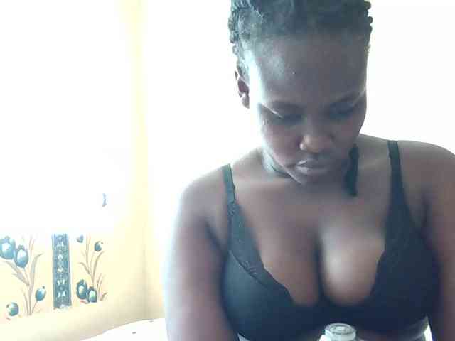 Horny-nasty-bitch webcam