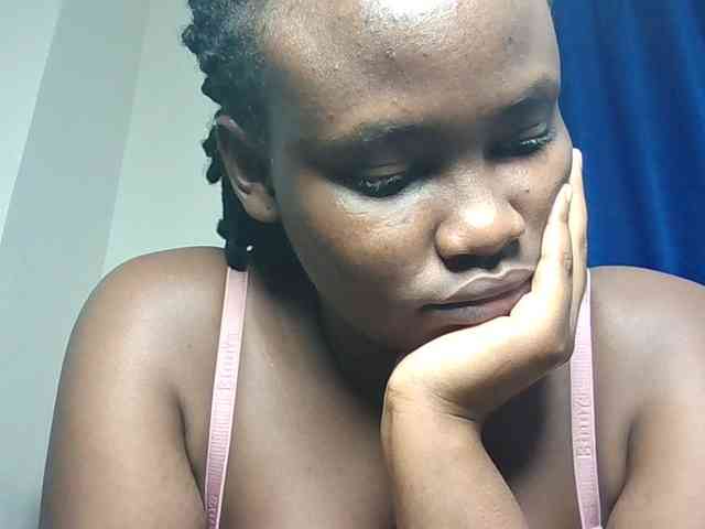 Horny-nasty-bitch webcam