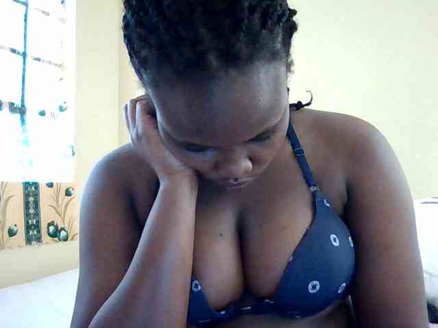 Horny-nasty-bitch webcam