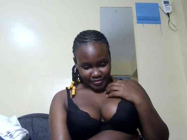 Horny-nasty-bitch webcam