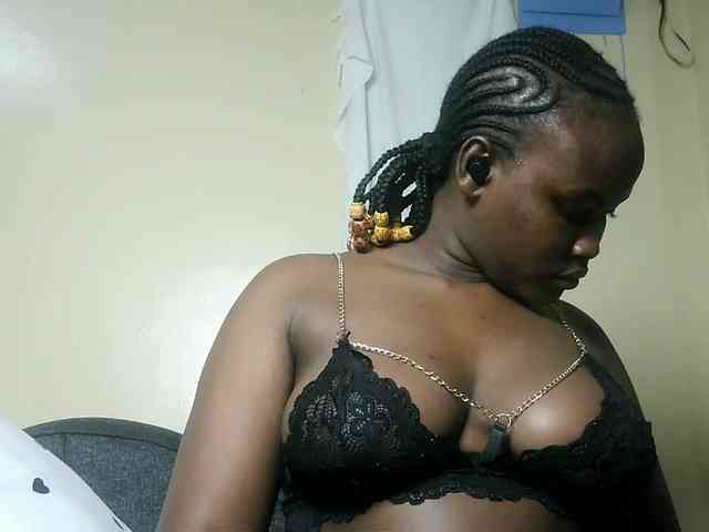 Horny-nasty-bitch webcam