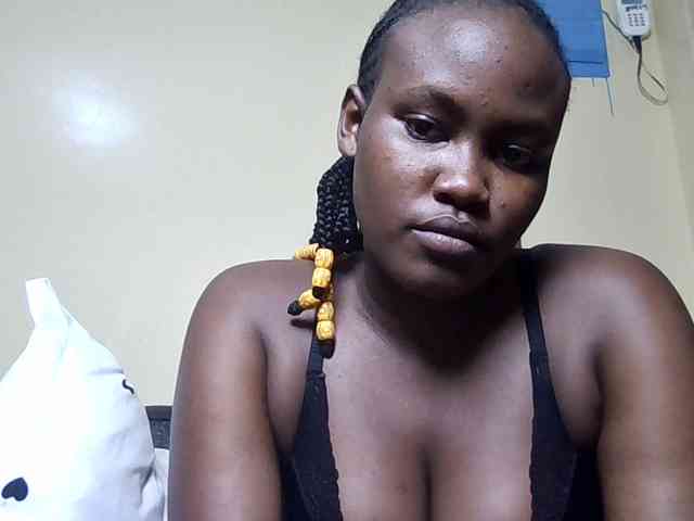 Horny-nasty-bitch webcam