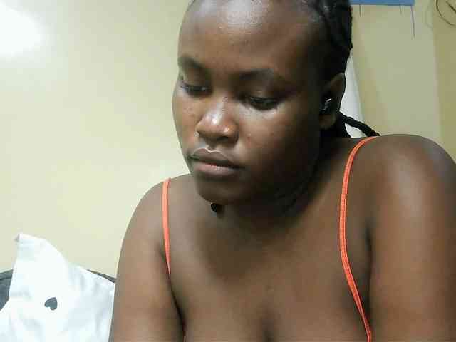 Horny-nasty-bitch webcam