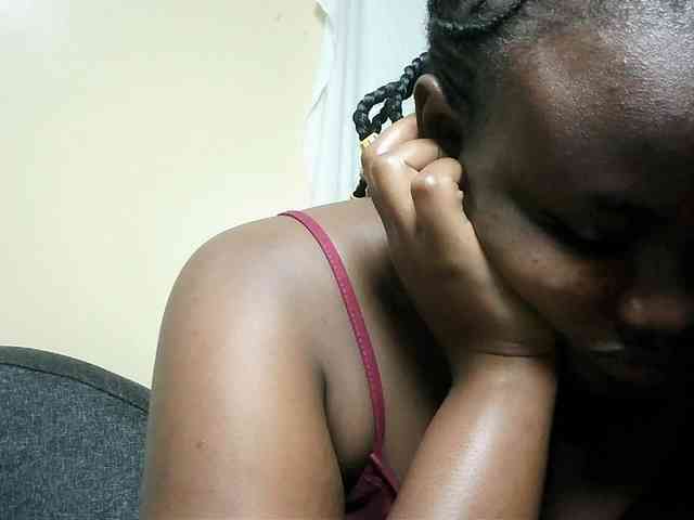 Horny-nasty-bitch webcam