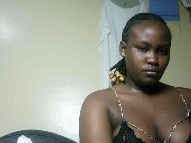 Horny-nasty-bitch webcam