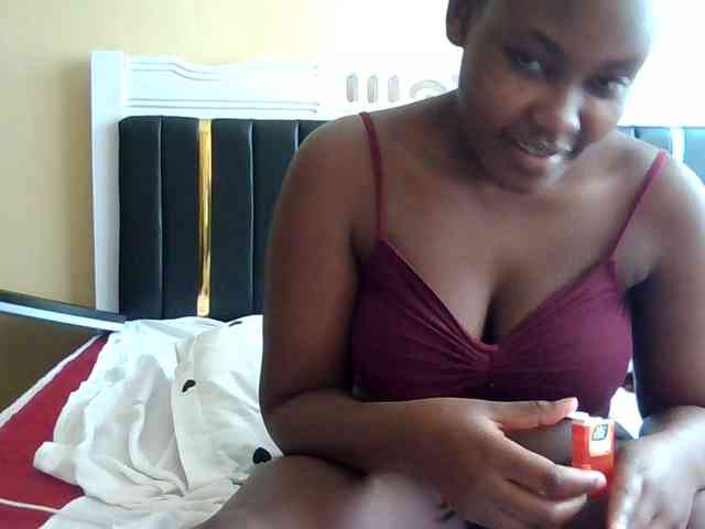 Horny-nasty-bitch webcam