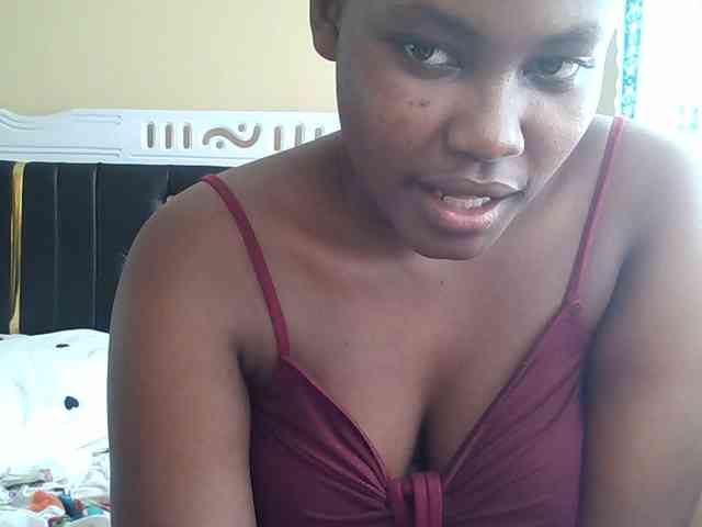 Horny-nasty-bitch webcam