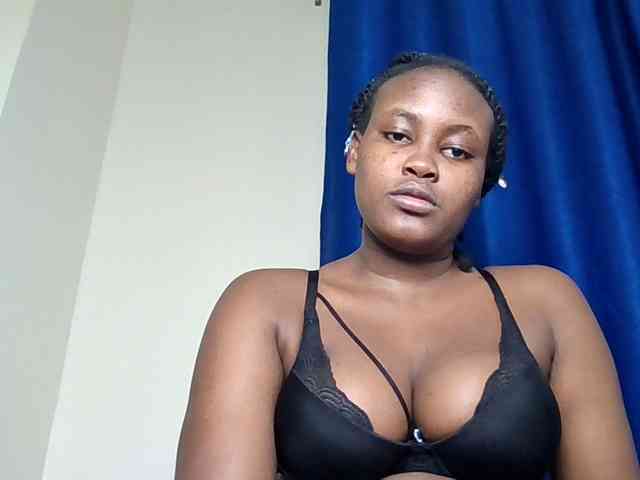 Horny-nasty-bitch webcam