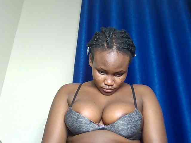 Horny-nasty-bitch webcam