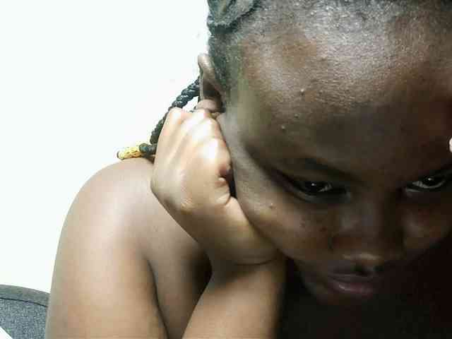 Horny-nasty-bitch webcam