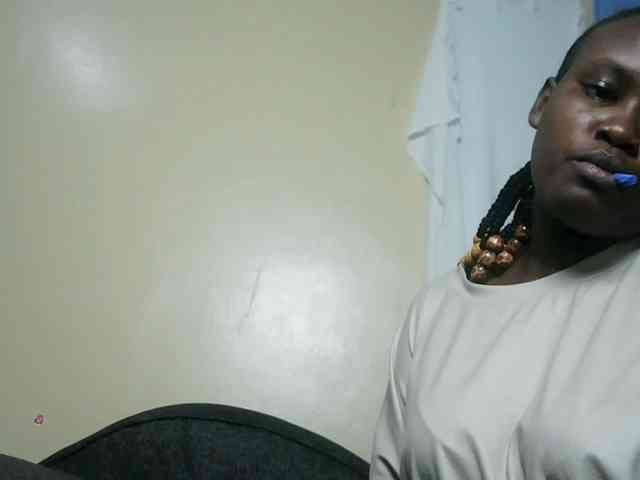 Horny-nasty-bitch webcam