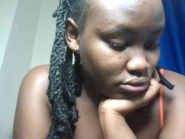 Horny-nasty-bitch webcam