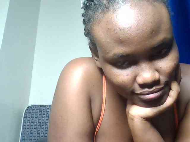 Horny-nasty-bitch webcam