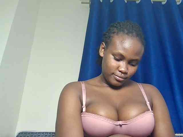 Horny-nasty-bitch webcam