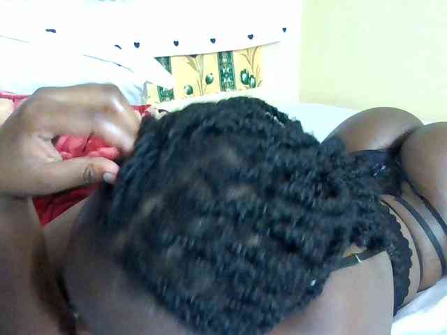 Horny-nasty-bitch webcam